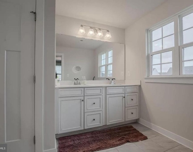 219 Felix Drive - Photo Thumbnail 16