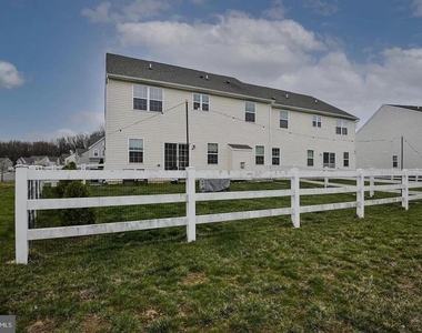 219 Felix Drive - Photo Thumbnail 2