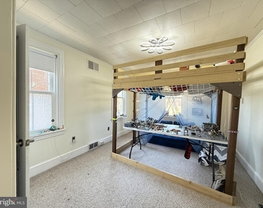 1214 Old Lancaster Pike - Photo Thumbnail 8