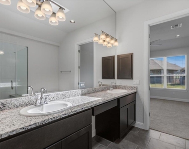 540 Faith Dr - Photo Thumbnail 16