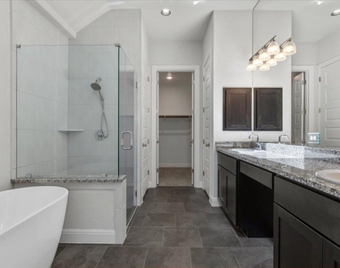 540 Faith Dr - Photo Thumbnail 17