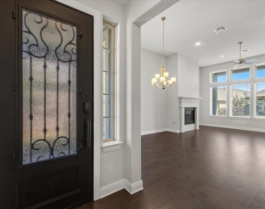 540 Faith Dr - Photo Thumbnail 4