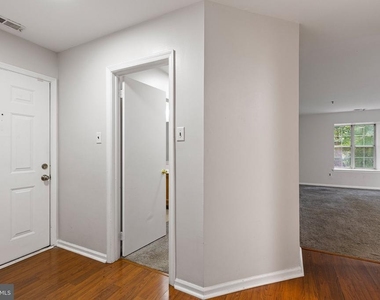 1024 Willings Way - Photo Thumbnail 17