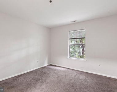 1024 Willings Way - Photo Thumbnail 6