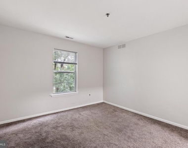 1024 Willings Way - Photo Thumbnail 7