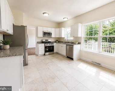 1302 Ponderosa Drive - Photo Thumbnail 8