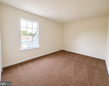 1302 Ponderosa Drive - Photo Thumbnail 15