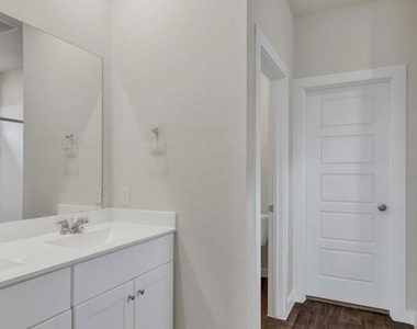 629 Jane Long Dr - Photo Thumbnail 7