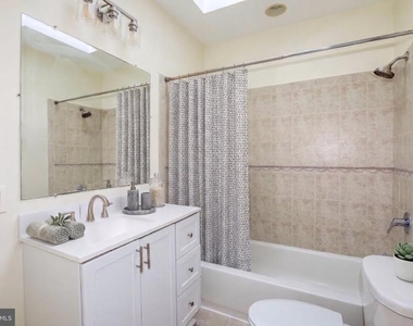 1426 Duncan Street Ne - Photo Thumbnail 15