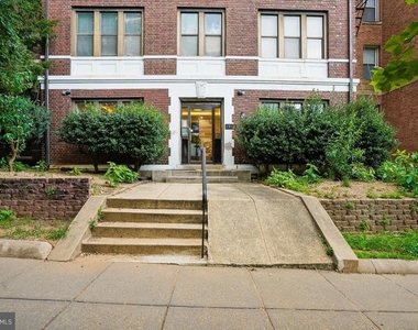 1919 19th Street Nw - Photo Thumbnail 2
