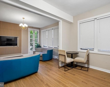 1919 19th Street Nw - Photo Thumbnail 13