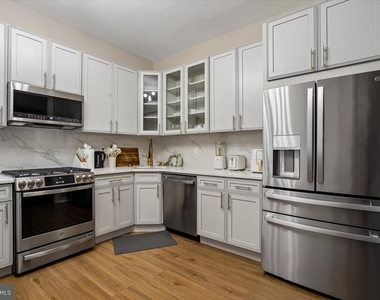 1919 19th Street Nw - Photo Thumbnail 11