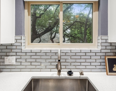 3704 Caney Creek Rd - Photo Thumbnail 12
