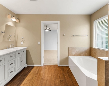 3704 Caney Creek Rd - Photo Thumbnail 27