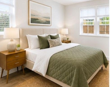 1823 E Capitol Street Se - Photo Thumbnail 2