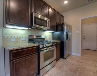 8608 White Ibis Dr - Photo Thumbnail 6