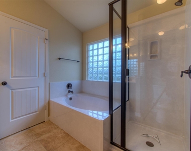8608 White Ibis Dr - Photo Thumbnail 13