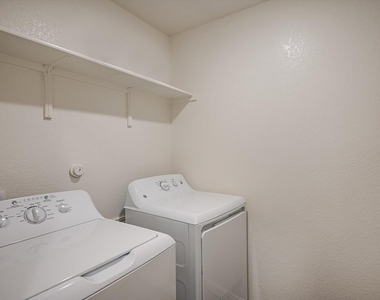 18213 Stellers Sea St - Photo Thumbnail 17