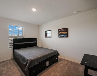 18213 Stellers Sea St - Photo Thumbnail 12