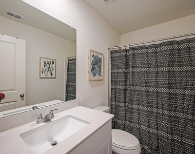18213 Stellers Sea St - Photo Thumbnail 14