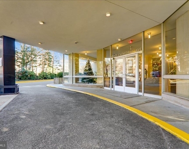 4200 Cathedral Avenue Nw - Photo Thumbnail 4