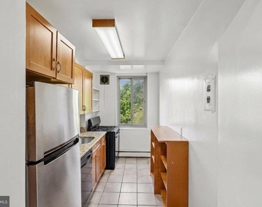 4200 Cathedral Avenue Nw - Photo Thumbnail 18