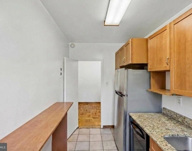 4200 Cathedral Avenue Nw - Photo Thumbnail 17