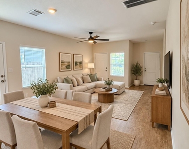 1104 Minnow Ln - Photo Thumbnail 3