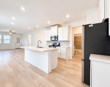 366 Papaya Dr - Photo Thumbnail 14