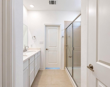 366 Papaya Dr - Photo Thumbnail 29