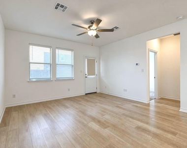 366 Papaya Dr - Photo Thumbnail 18