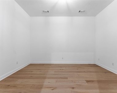 704 Prairie Clover Dr - Photo Thumbnail 29