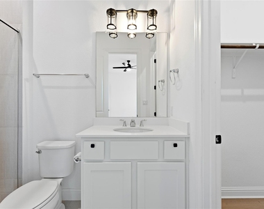 704 Prairie Clover Dr - Photo Thumbnail 25