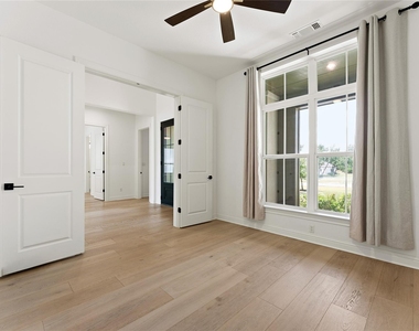 704 Prairie Clover Dr - Photo Thumbnail 17