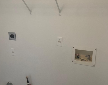 1416 Fort Lloyd Pl - Photo Thumbnail 16