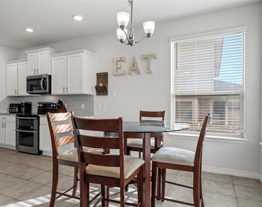 6113 Lavaca Dr - Photo Thumbnail 13