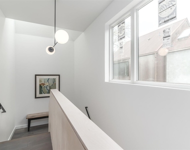 913 Tillery St - Photo Thumbnail 10