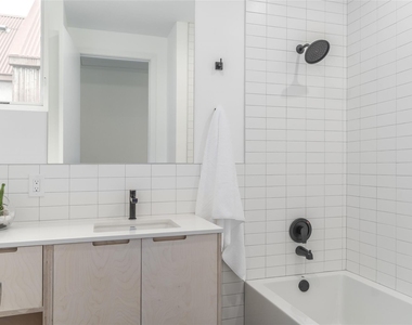 913 Tillery St - Photo Thumbnail 11