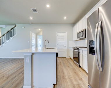 10205 Mager Ln - Photo Thumbnail 11