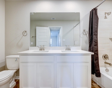 10205 Mager Ln - Photo Thumbnail 27
