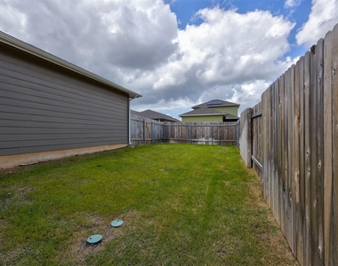10205 Mager Ln - Photo Thumbnail 30