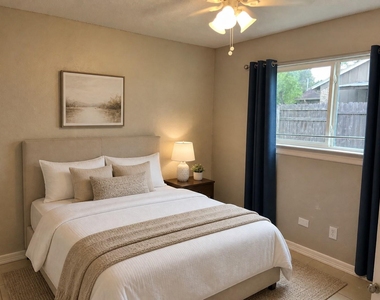 838 N Monroe St - Photo Thumbnail 10