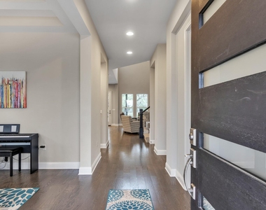 7100 Trissino Dr - Photo Thumbnail 3