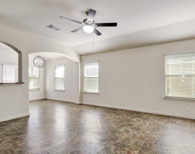 409 Teron Dr - Photo Thumbnail 2