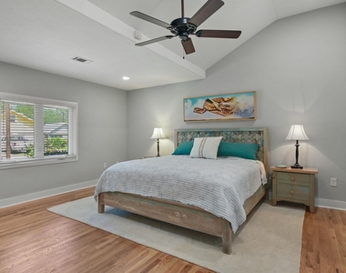 1217 Fairground St - Photo Thumbnail 17