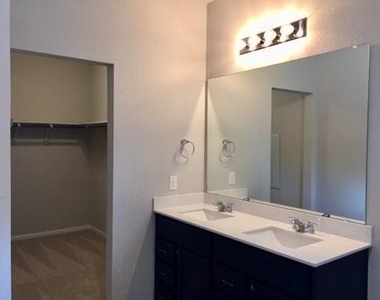 4604 Tully Dr - Photo Thumbnail 5