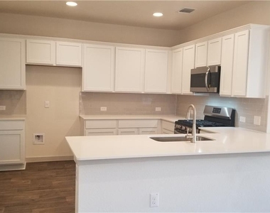4604 Tully Dr - Photo Thumbnail 3