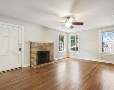 3103 Glenview Ave - Photo Thumbnail 6