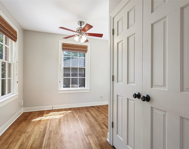 3103 Glenview Ave - Photo Thumbnail 14