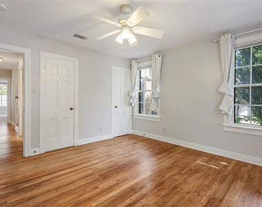 3103 Glenview Ave - Photo Thumbnail 12